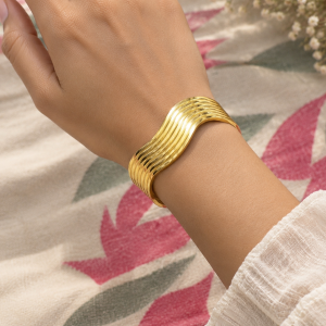 Aurelia Wave Cuff ✨